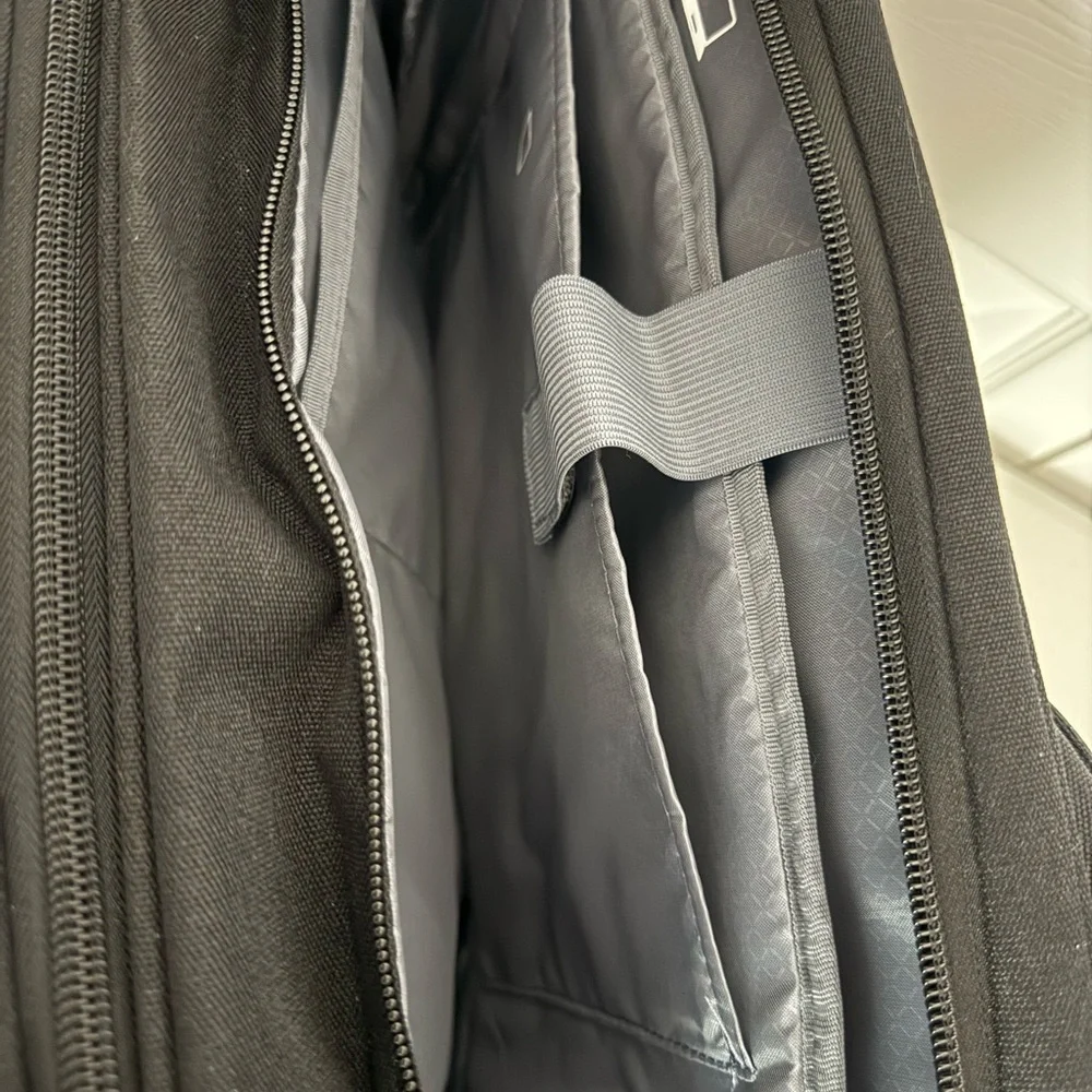 Kroser Laptop & Tablet Briefcase Bag 15.6 Inch Water Repellent With RFID Pockets